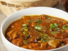 必見!絶品スパイス"チキンカレー"