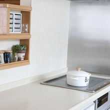 何も置かない! キッチン調理台は広々と