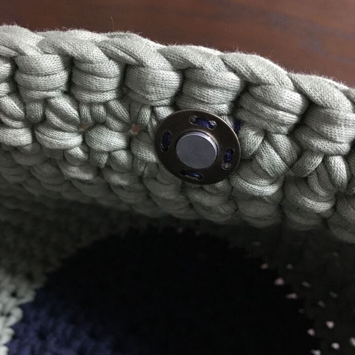 マグネットボタンを縫い付ける