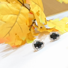 ボンドで貼るだけ!簡単イヤリング