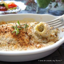 エリコイダーリパスタ詰め物ヘルシーブレッドクラムハーブグラタン