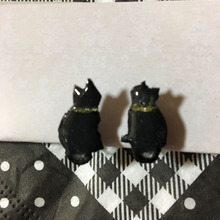 好きなデザインのシールをレジンでピアスに♡