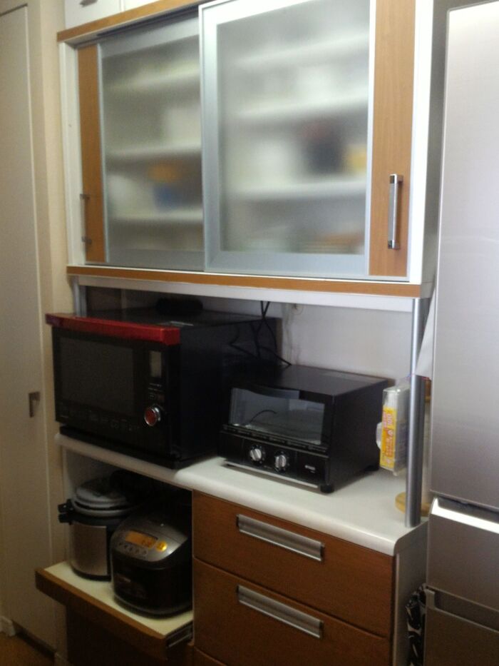 ニトリ食器棚をリメイク~ダイソーリメイクシート~