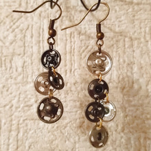 10分で完成!余りがちなスナップボタンで☆アンティーク風ピアス