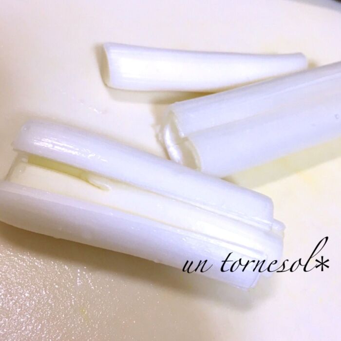 ②なるべく細くせん切りにして白髪ねぎを!