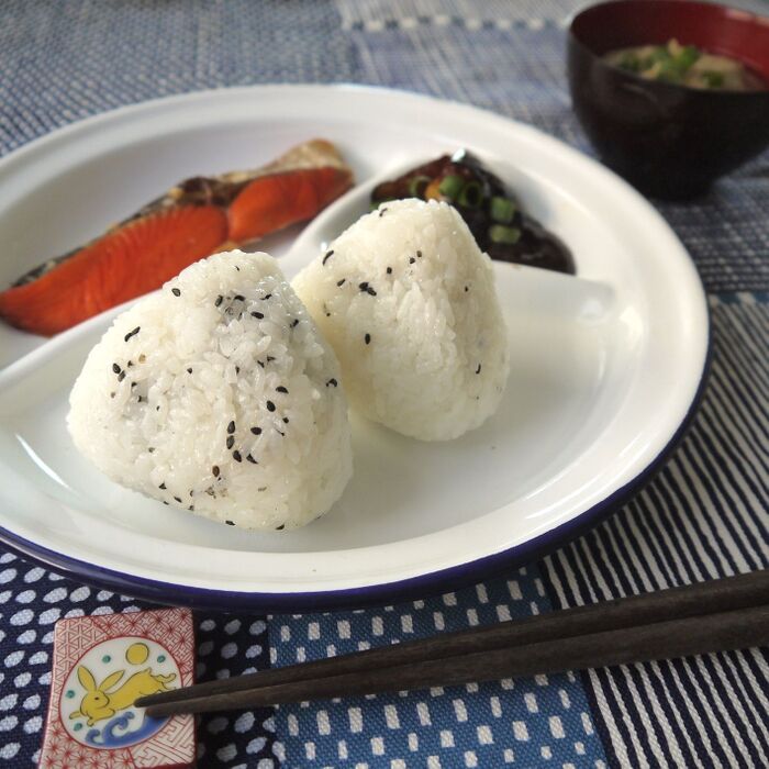 休日の朝ぐらいはご飯にしようかな、と。