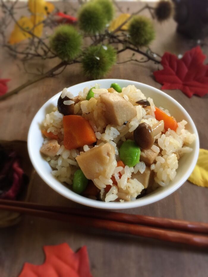 新米がおいしい季節にぴったり♪ 里芋の混ぜご飯♪