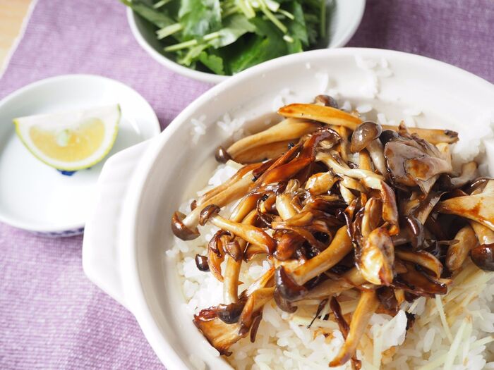 照り照りキノコと土鍋ご飯で「香ばし混ぜご飯」♪