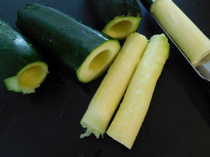 ①下準備 くり抜く