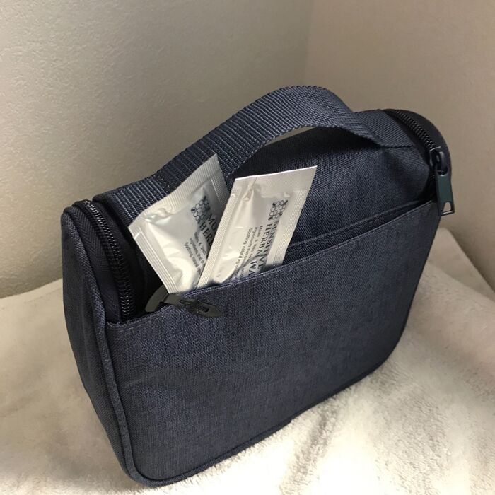後ろのポケットも使える!