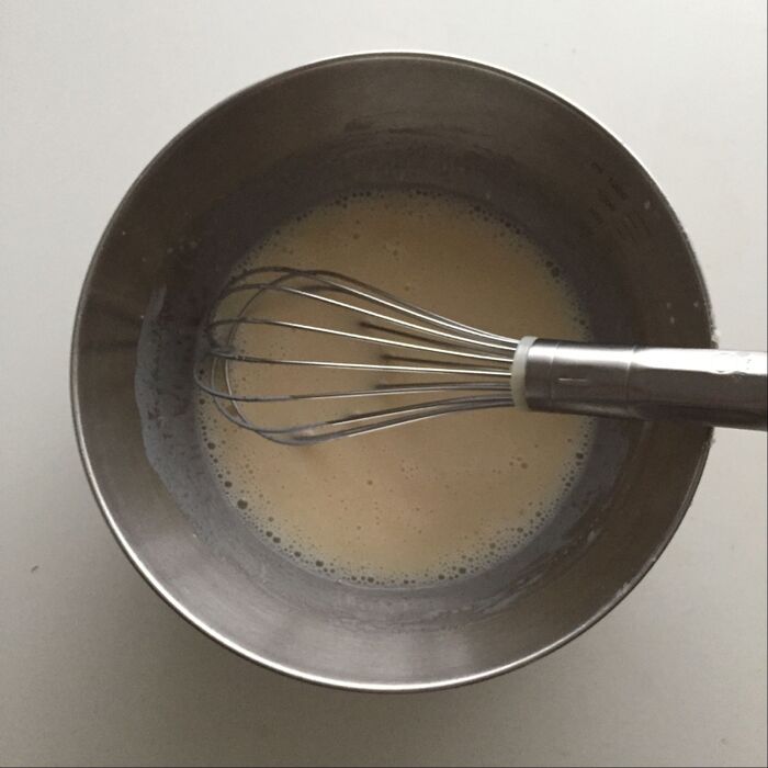 液体類を混ぜる。