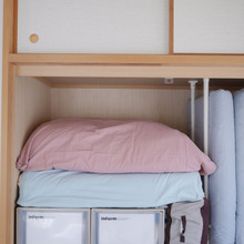 【布団収納のコツ】来客用布団はシーツを使ってセットをつくる