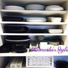 使うモノを厳選!モノトーンで整えたMY食器棚