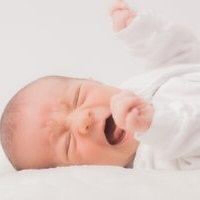 赤ちゃんが泣きやむ方法あれこれ。体内音って効果的？