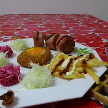 ある日のコロッケ 月見ローリング♪۶•*¨*•.¸¸♪۶•*¨*•.¸¸♪۶