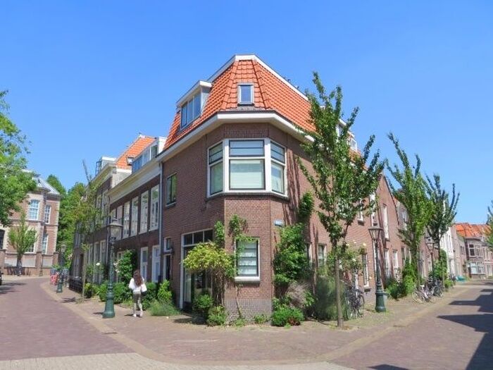 住宅取得等資金の贈与を受けるなら、贈与の翌年3月15日までに「引き渡し」