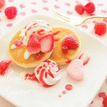 【100均材料で作るフェイクスイーツ】アイスがとろけるストロベリーパンケーキのトレイ