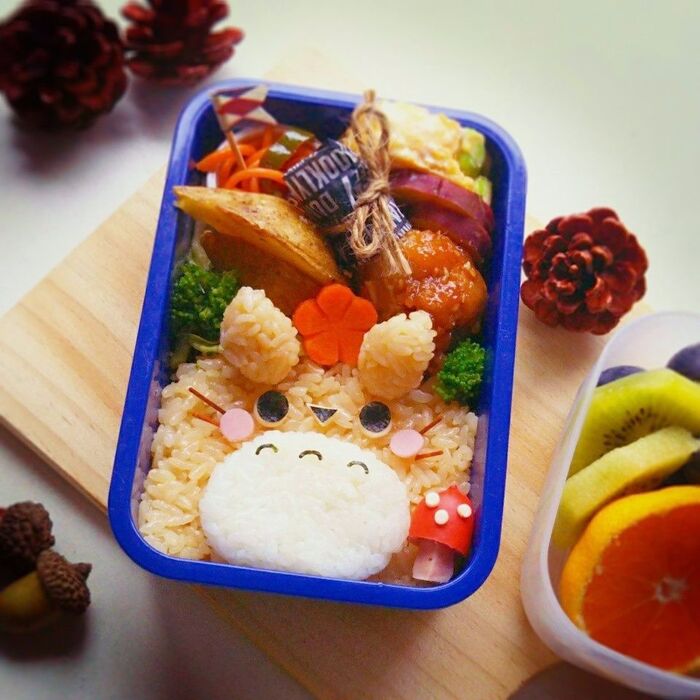 《キャラ弁》めんつゆご飯で～秋のトトロ弁当