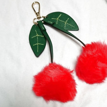 可愛い♡さくらんぼ型のファーチャーム