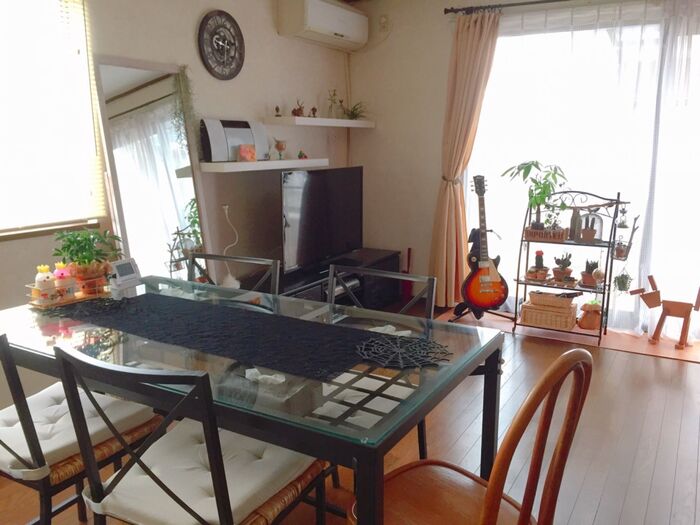 100均と手作り小物を活かして!リビングダイニングのハロウィンコーディネート!