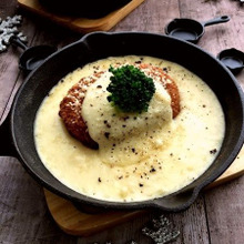 究極のとろ~り感!Lコロをのせたクワットロ・フォルマッジ