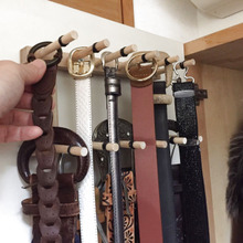 100均のディッシュスタンドでクローゼットのベルトを収納