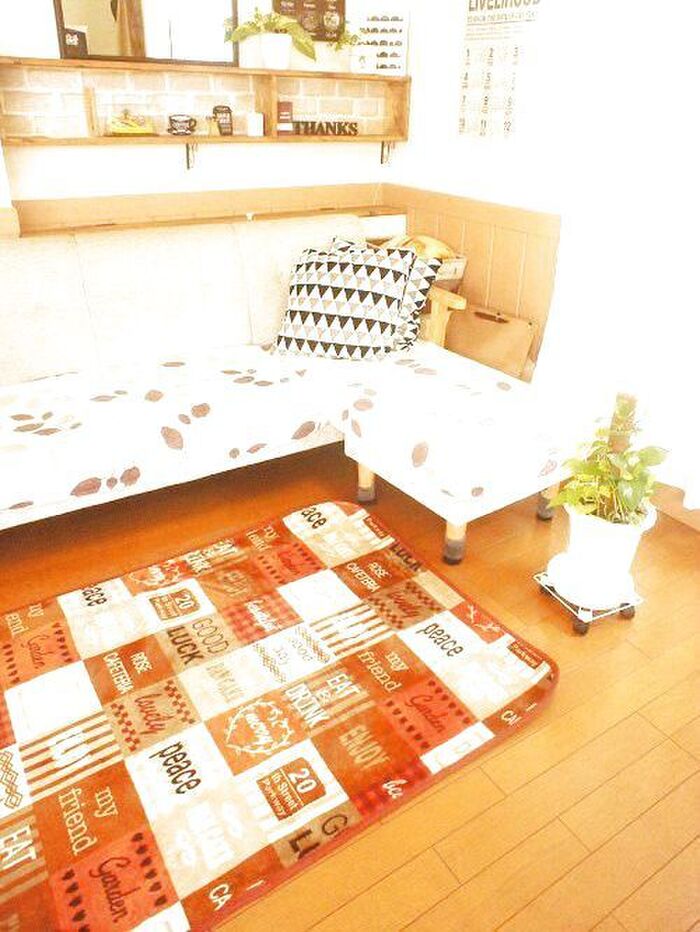 簡単!ズレない滑らないシールタイプ★セリア ノンスリップマット