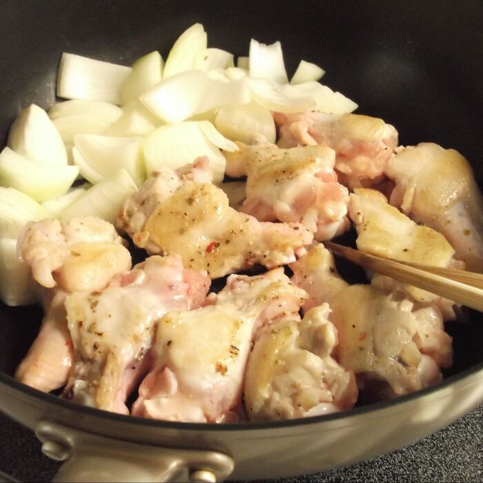 焼き目を付けてから圧力鍋へ~