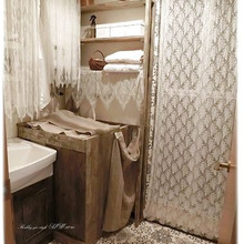 洗面所の狭いスペースに、収納作っちゃいました♪