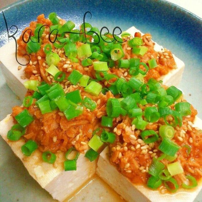 温も冷もウマっ!ビールが進む♪簡単2分コチュツナやっこ