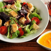 栄養価が高い!旬の人参を使用【人参ドレッシングのサラダ】