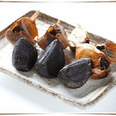 「あっ!お肌・髪にもいいかも!」30・40代に◎黒ニンニクの効果とは?