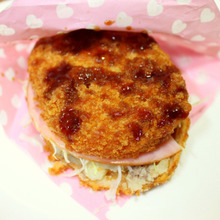 バンズがLコロ!?超簡単♪シャキうまバーガー