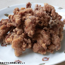 材料4つで簡単★豚こまソースから揚げ