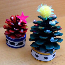 【試してみた】まつぼっくり×ペットボトルのふたで♪とってもかわいいクリスマスツリー★