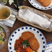 ローソンカラーのテーブルコーデ♪休日のおうちランチはボリュームたっぷりLコロ定食