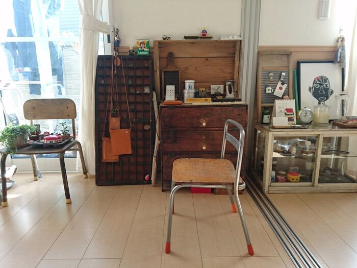 少しづつ集めたアンティーク家具