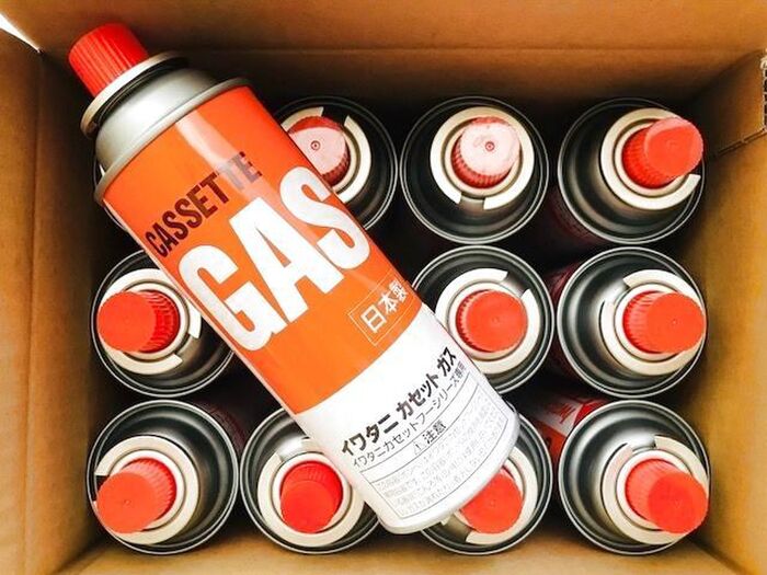 コストコ♪ 寒い冬に、お鍋にも備蓄品としても必須なカセットガス。