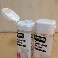 100均セリアのドレッシングボトルでナチュラル洗剤をコンパクトに収納