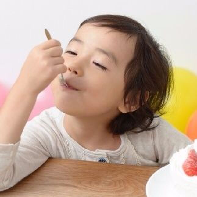 コストコのクリスマスケーキは冷凍保存で長く楽しめるけど・・・