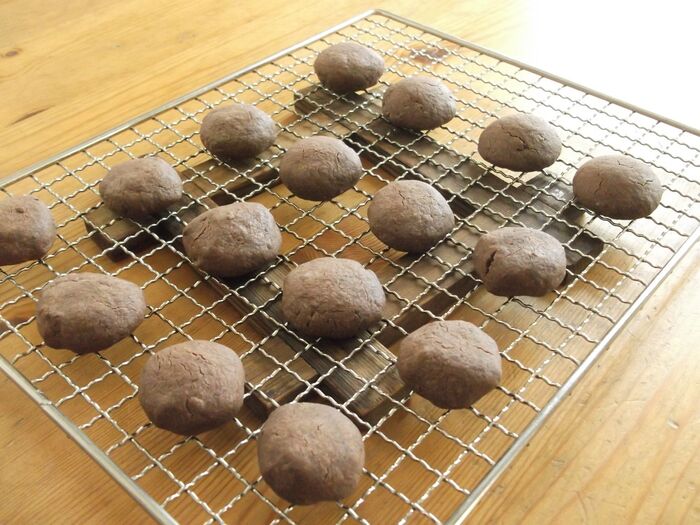 網にのせ、完全に冷ます