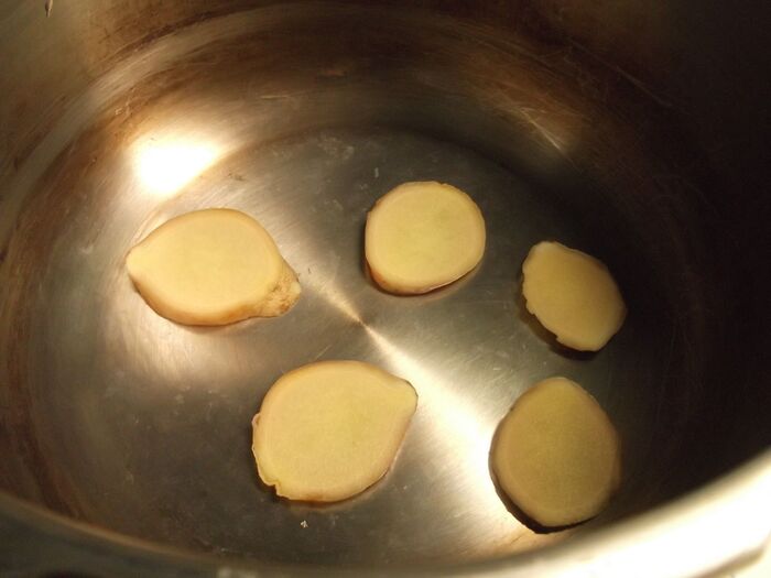 圧力鍋に順番に入れていく。