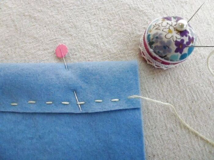 フェルトを縫う