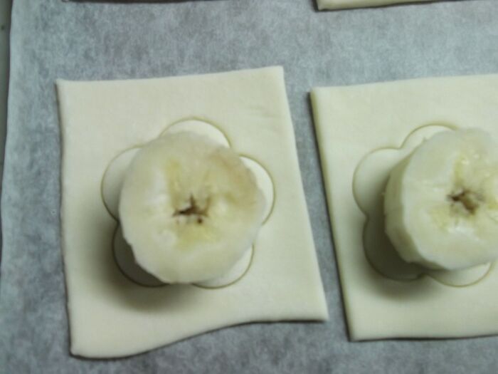 抜型の跡の中に入るように置いてね~