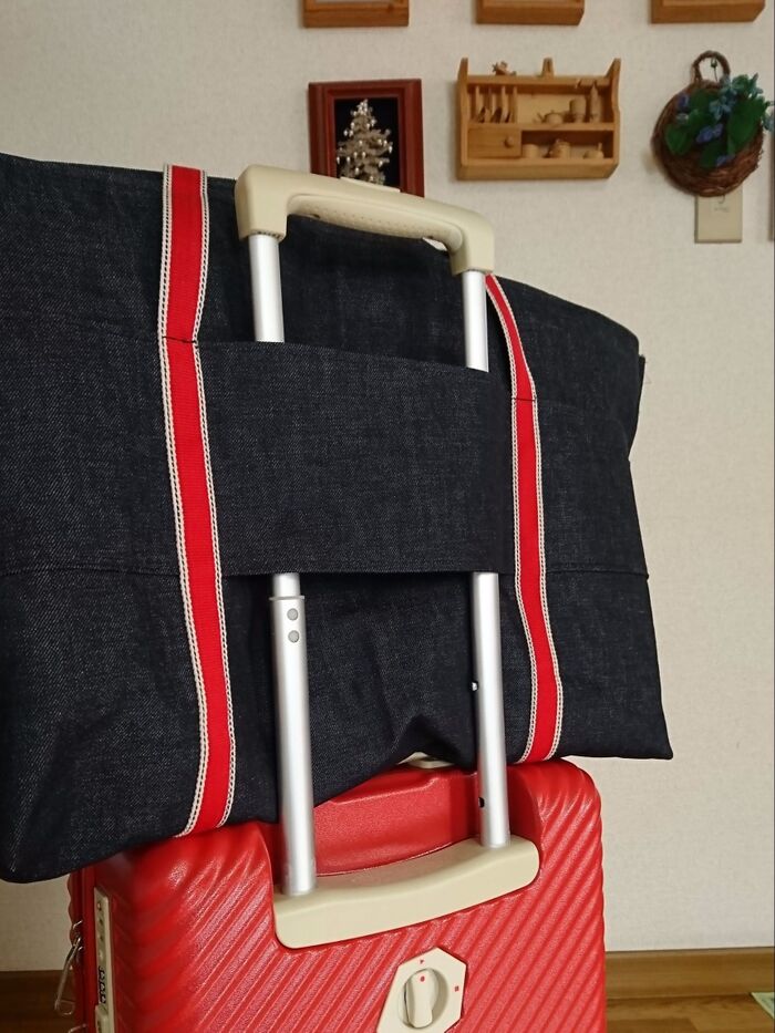 機内持ち込みOK!スーツケースと一緒に使ってもズレ落ちないバック★100均商品でできちゃう♪