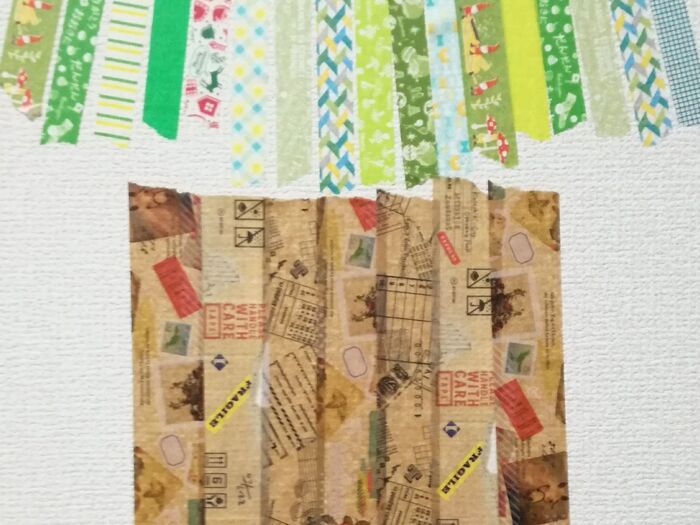 クリスマスツリーは下から