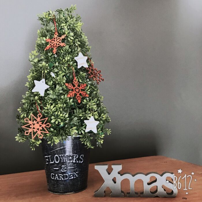 100均材料5つで雑貨屋さん風クリスマスツリー