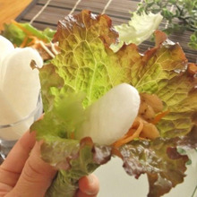 いつでもサクサククリスピー♪照り焼きチキンのレタス巻き