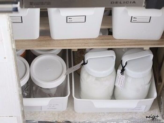 2つの収納トレイは下段に設置