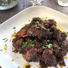 お口の中でとろけるおいしさ!スペアリブのバルサミコ煮